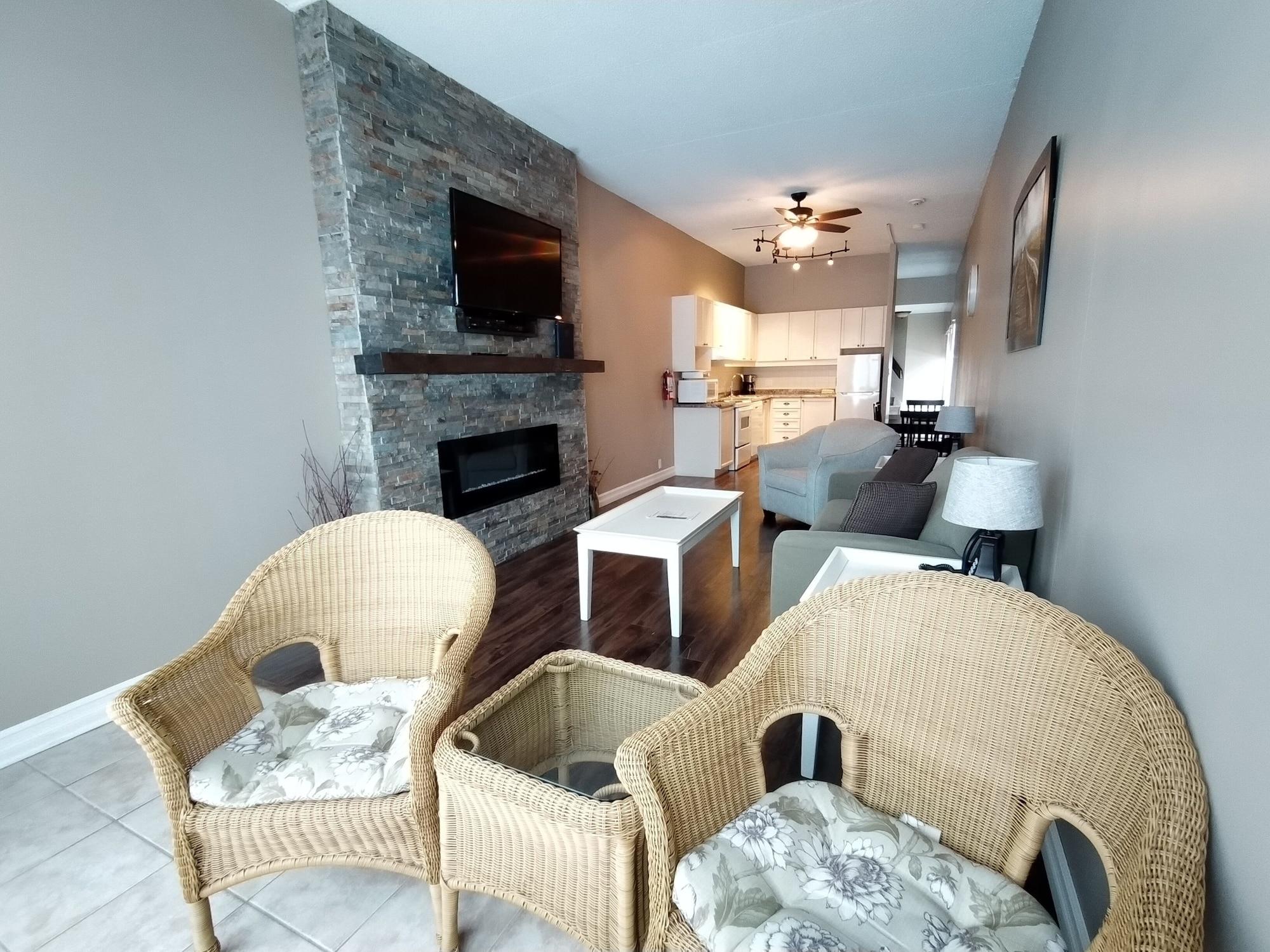 Royal Harbour Resort Thornbury Экстерьер фото