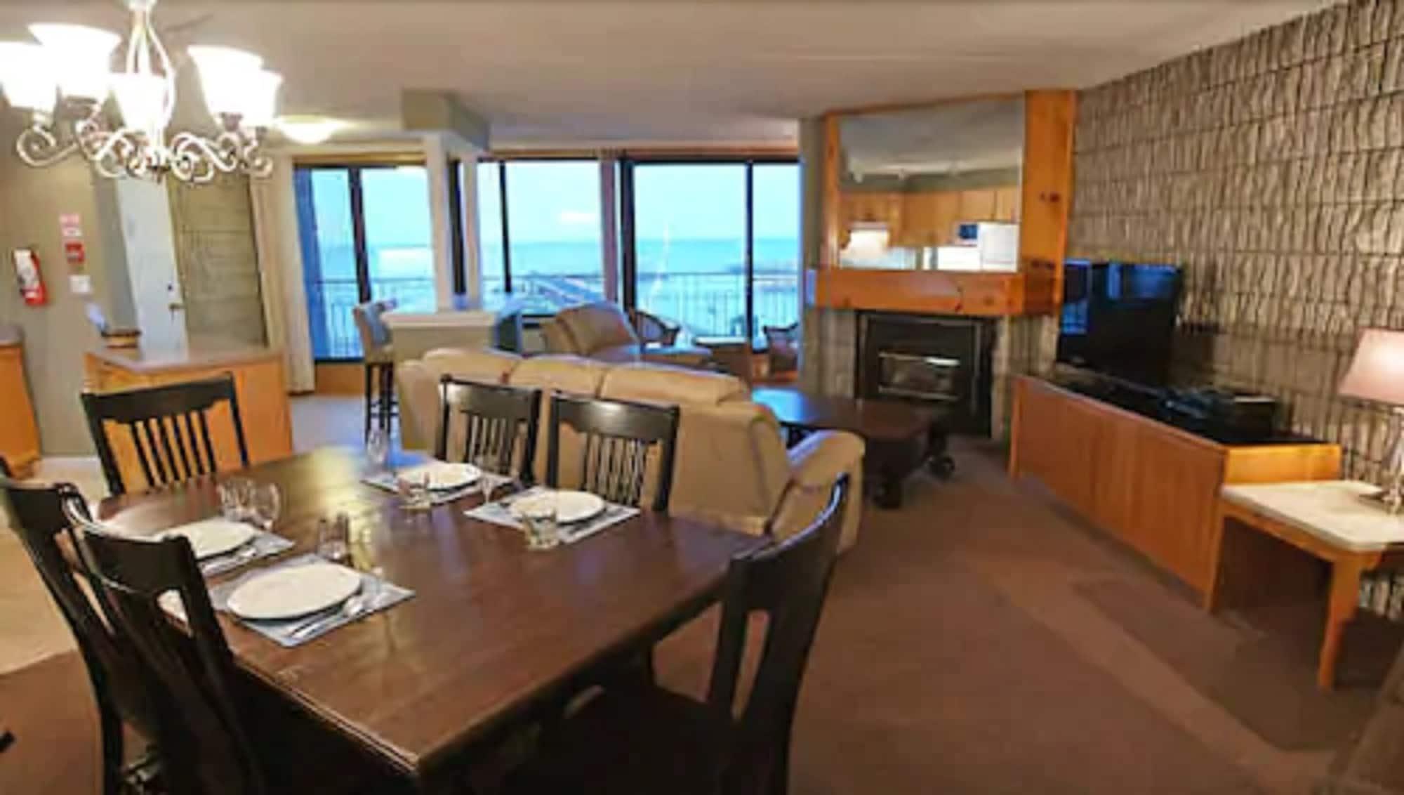 Royal Harbour Resort Thornbury Экстерьер фото